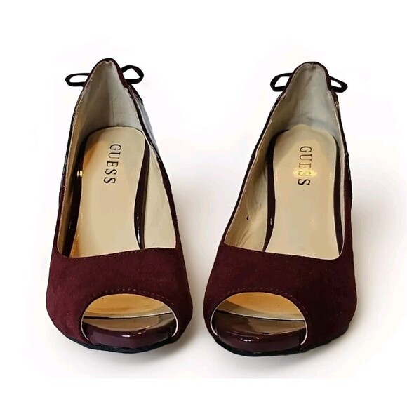 GUESS Burgundy Suede Open Toe Patent Leather Lace-Up Back 4.5 In Heel WMN SZ 6.5 - Picture 2 of 9